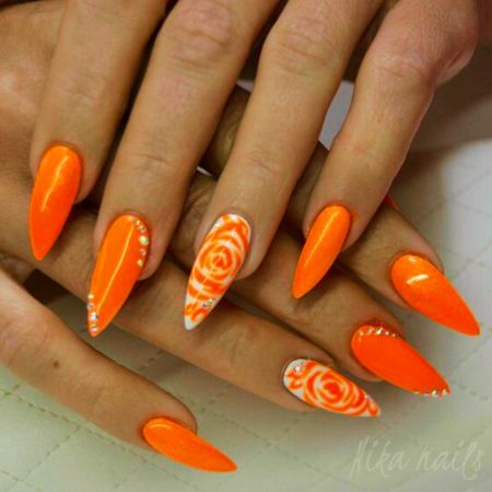 Stiletto-Orange-Nails